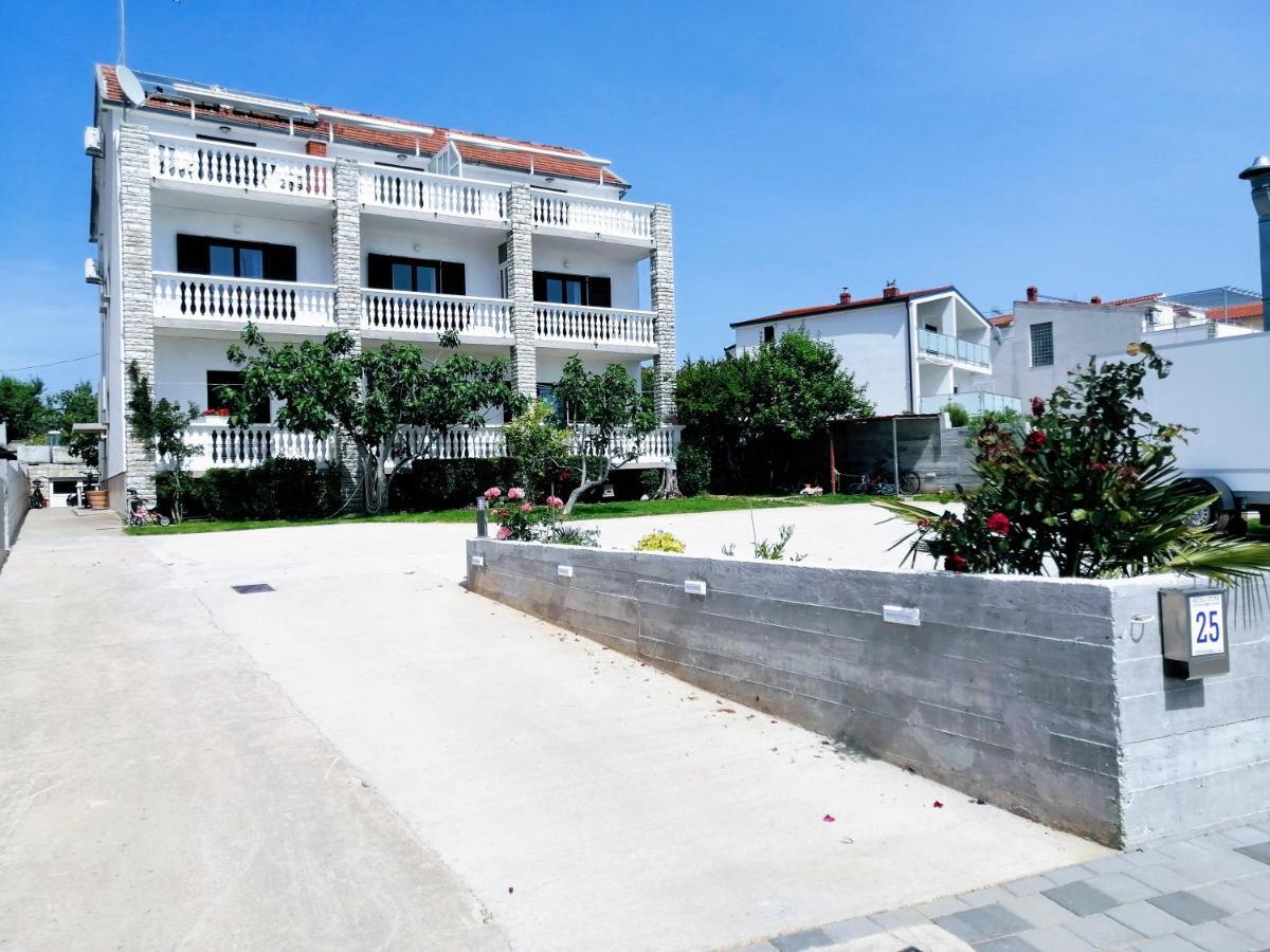 Apartments Tiho&Marija Tribunj (Sibenik-Knin) Exterior foto