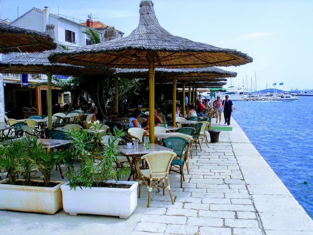 Apartments Tiho&Marija Tribunj (Sibenik-Knin) Exterior foto